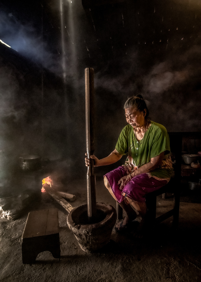 Photo by Suhendro Winarso